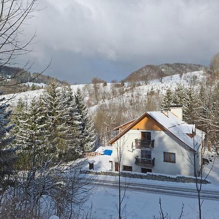 Penzion Zázrifka Zázrivá Exterior foto