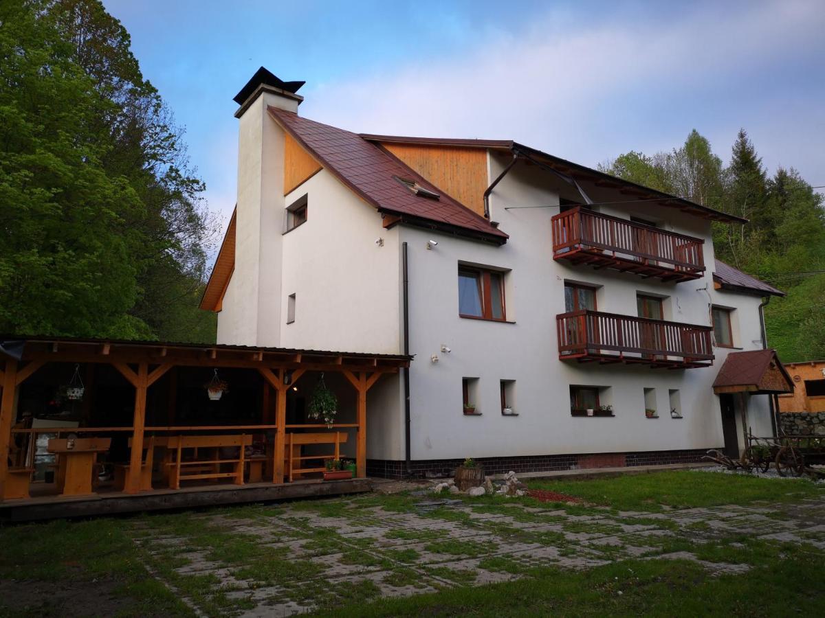 Penzion Zázrifka Zázrivá Exterior foto