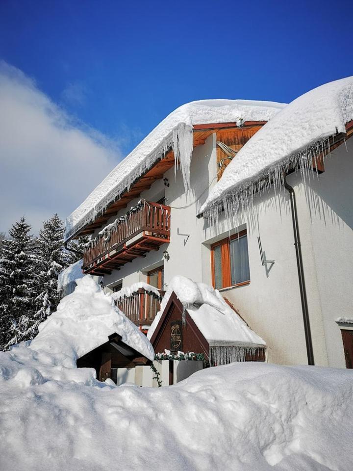 Penzion Zázrifka Zázrivá Exterior foto